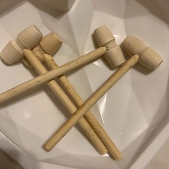 Silicone breakable heart mold set includes cookie sheet - Picture 6 of 7